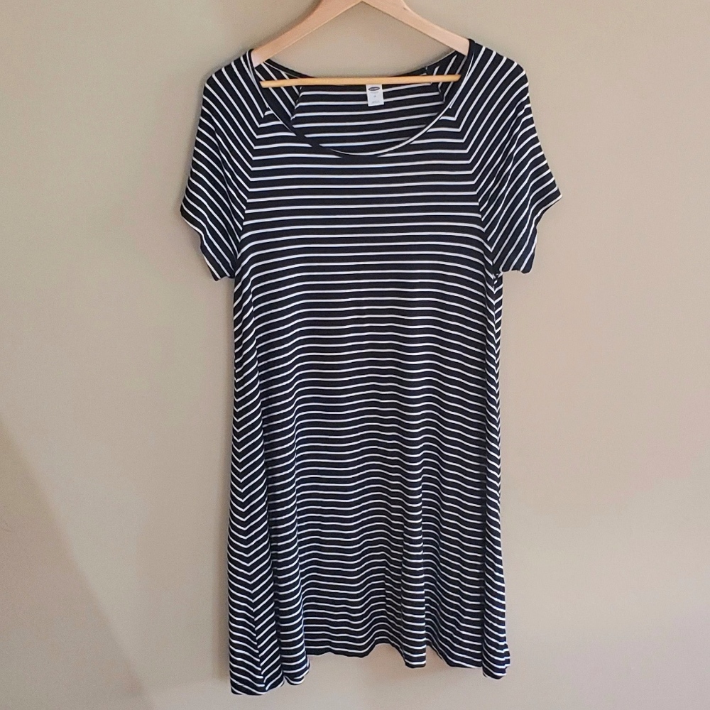 Old Navy Striped Shift Dress